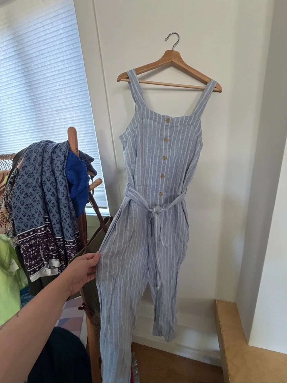 Everlane Light Blue and White Striped Linen Jumpsuit the picnic size 10